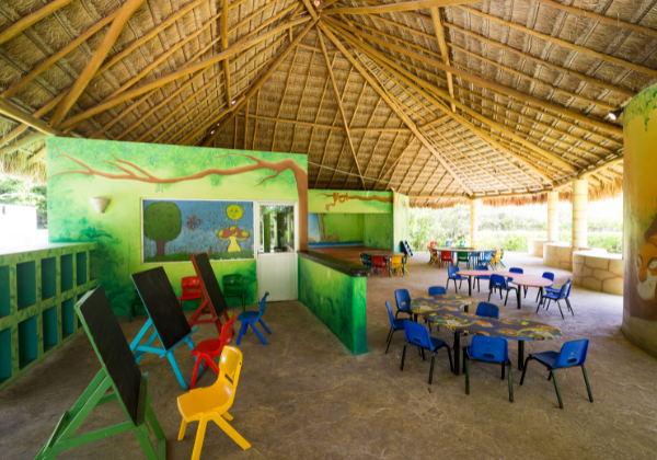 BlueBay Grand Esmeralda Kids club